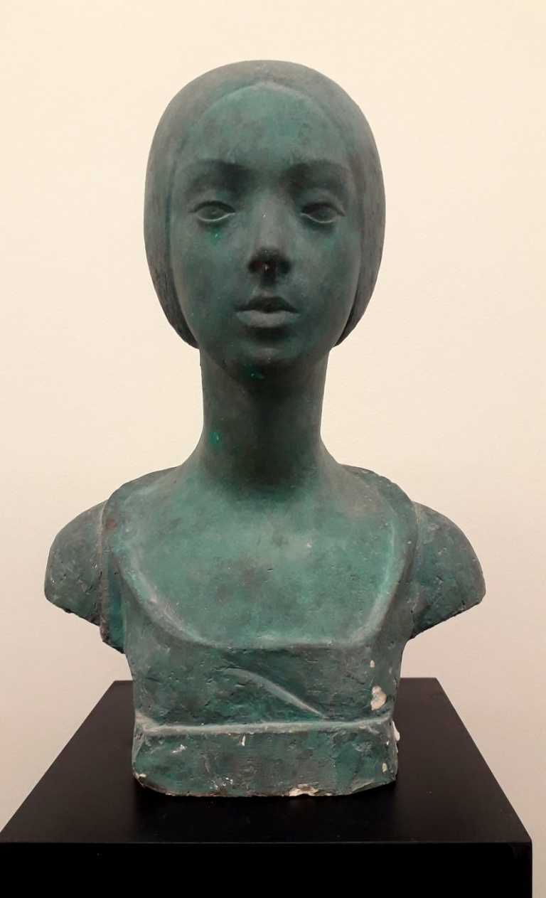 Portrait of an Ossetian Girl, 55x32x35, painted gypsum, 1974