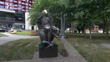 Statue to Vaclav Havel, Tbilisi, 2018
